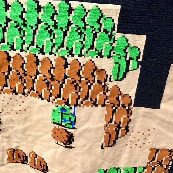 ❣️$7 Deal❣️Legend of Zelda Graphic Tee 🎮 - Picture 6 of 7